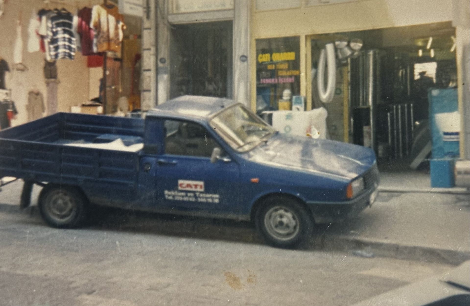 Çatı Reklam Tasarım'ın ilk marka aracı — İstanbul
